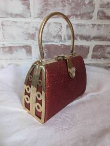 lot 4513 image: Red Glitter Box Purse with Gold Metal Frame and Rhinestone Clasp