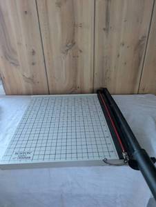 lot 8501 image: Boston 12 Inch Paper Trimmer Cutter