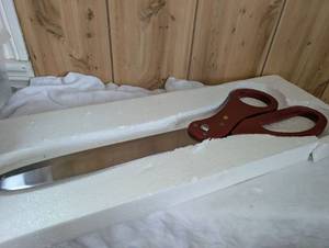 lot 8505 image: Trademark Innovations Giant Ceremonial Scissors