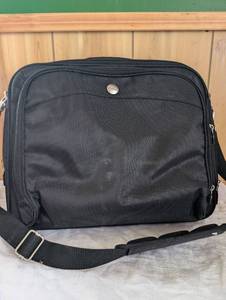lot 8600 image: Dell Black Nylon Laptop Carrying Bag with Shoulder Strap