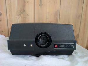 lot 8603 image: Vintage GAF Anscomatic 670 35mm Slide Projector&nbsp