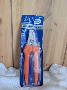 lot 8706 image: Millers Forge Large Dog Nail Clip #767C