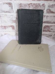 lot 9501 image: Hymns of Praise Numbers One and Two Combined & Portrait of Christ for Newlyweds - Set of 2 Religious Books