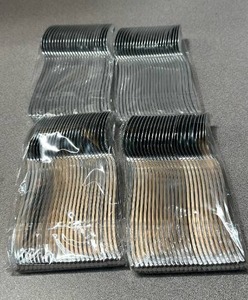 lot 6685 image: 100 Silver Disposable Plastic Spoons Bulk
