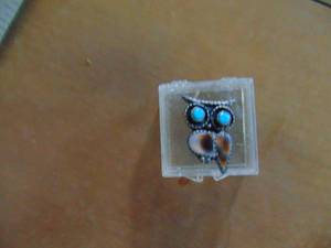 lot 4097 image: Owl Broach - Turquoise 