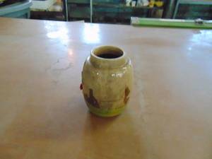 lot 4148 image: Small Pottery BarrelJar - Asian Mark 