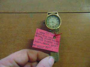 lot 4156 image: Ladies Avon watch