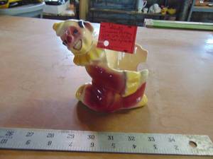 lot 4168 image: Clown Planter