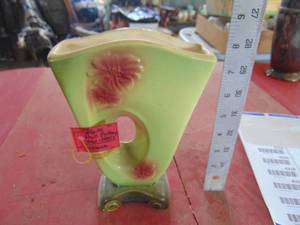 lot 4220 image: Hull Planter