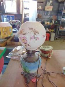 lot 4242 image: Electrified Gone with the wind Lamp