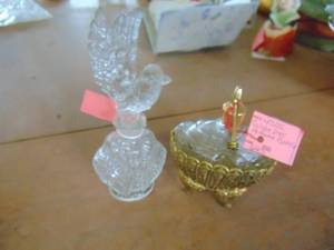 lot 4253 image: Pair of Perfume Bottles