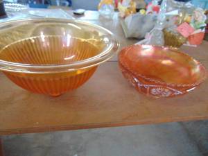 lot 4254 image: Pair of Bowls - Centerpiece - Serving