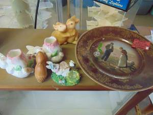 lot 4260 image: Assortment of Decor