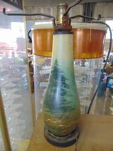 lot 4266 image: Vintage Lamp Base - Needs rewired
