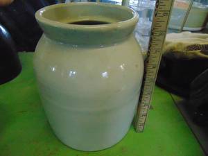 lot 4277 image: Unique Crock Jar