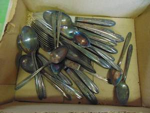 lot 4280 image: Selection of Silver Plate