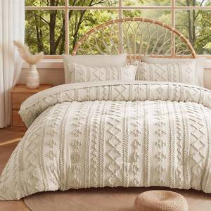 lot 18170 image: MR&HM Beige Comforter Set Queen, Tufted Boho Bedding Set, Farmhouse Bed in a Bag Set 7 Pieces with 1 Comforter, 2 Pillow Shams, 2 Pillowcases, 1 Flat Sheet, 1 Fitted Sheet for All Seasons