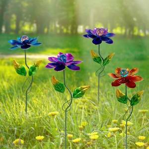 lot 17759 image: Viveta 4 Pack Flower Decorative Garden Stakes, Metal Flowers Outdoor Decor Metal Flower Sticks for Patio, Lawn, Yard Decorations
