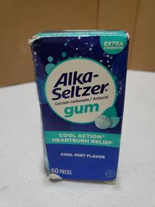 lot 58287 image: Alka-Seltzer Extra Strength Antacid Gum Cool Mint 40 Pieces (few open pieces) - Retail $6