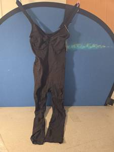 lot 755 image: XL Black Shapewear, Thigh Length - Retail $0