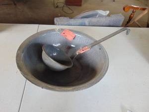lot 4306 image: Enamelware Bowl and Ladle