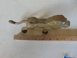 lot 4318 image: Large Cast Lion