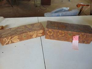 lot 4323 image: Pair of Wooden What Not boxes