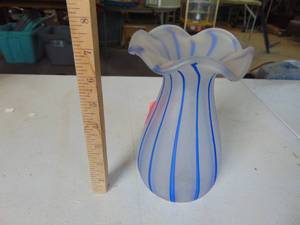 lot 4355 image: Small Vase - BlueFrosted