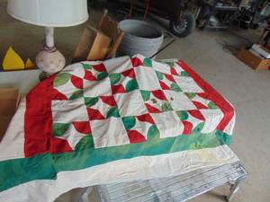 lot 4398 image: Quilt Topper - needs cleaned