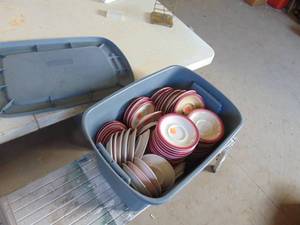 lot 4405 image: Large selection of Homer Laughlin Restaurant ware Saucers