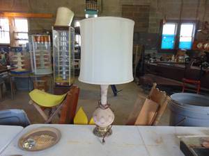 lot 4406 image: Table lamp - MCM