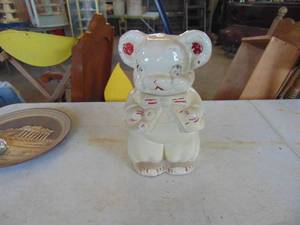 lot 4408 image: Mouse Cookie Jar - see pictures
