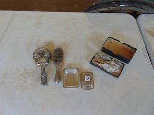 lot 4409 image: Pair of Vanity Sets - (1) Childs set - NEW in Box