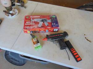 lot 4414 image: Airsoft  Guns - -