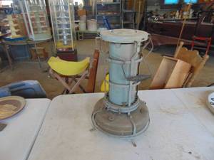 lot 4415 image: Aladin Kerosene Heater