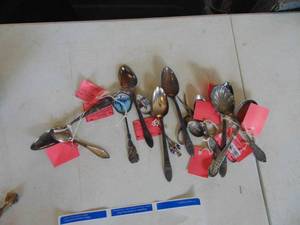 lot 4429 image: Silverplate Spoon Collection
