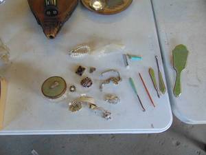 lot 4452 image: Selection of Costume Jewelry - Vanity Set