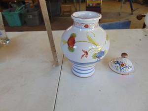 lot 4461 image: Made in Italy - Urn