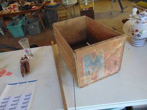 lot 4462 image: Vintage Wooden Crate