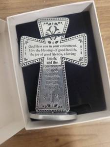 lot 32 image: Retirement Blessing Pewter Cross Figurine - Retail $12