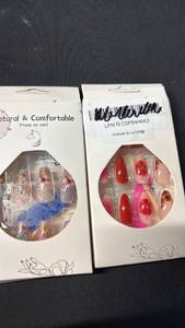 lot 3227 image: Press On Nail Set 2-Pack Natural Comfortable&nbsp