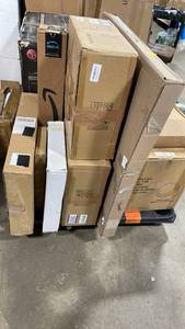 lot 4016 image: Pallet of miscellaneous items in various conditions - Retail $0