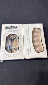 lot 3782 image: 2 Boxes Artificial Nails Medium Length Fake 24-Piece Sets&nbsp