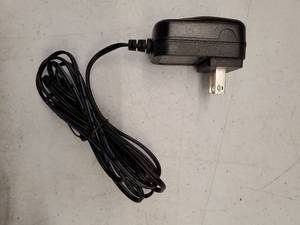 lot 63783 image: AC Power Adapter with Long Cable - Retail $5