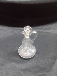 lot 4 image: Crystal Cruet with Stopper - Manganese Glow