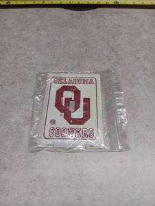 lot 318 image: Oklahoma Sooners OU Logo Light Switch Cover Plate