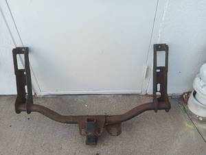 lot 331 image: Steel Receiver Trailer Hitch with Mounting Brackets