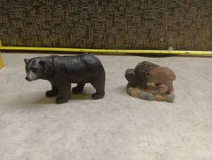 lot 381 image: Black Bear and Bison Wildlife Figurine Set