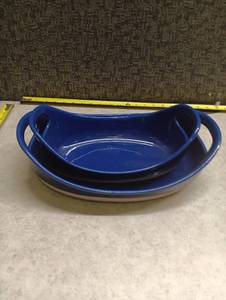 lot 383 image: Rachael Ray 1.25 Quart Blue Oval Ceramic Baking Dishes Set of 2