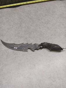 lot 394 image: Dragon Handle Fantasy Knife with Etched Blade